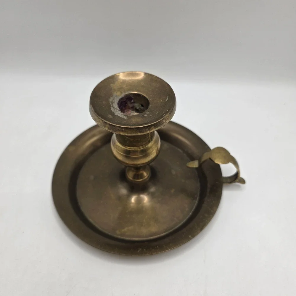 Vintage Brass Chamberstick Candle Holder Finger Loop Handle Traditional Colonial